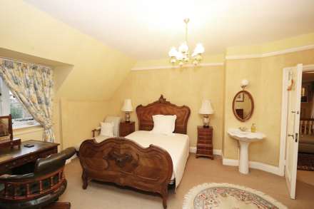 Prime location - Riverview Road, Pangbourne, Image 17