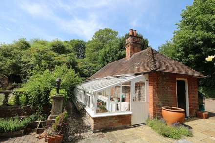 Prime location - Riverview Road, Pangbourne, Image 29