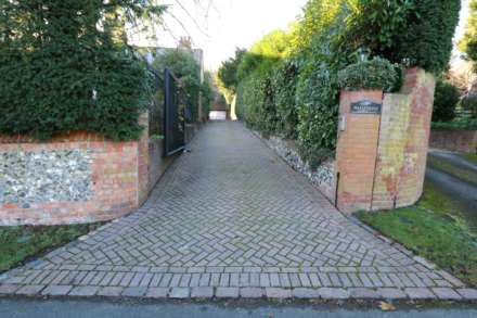 Prime location - Riverview Road, Pangbourne, Image 7