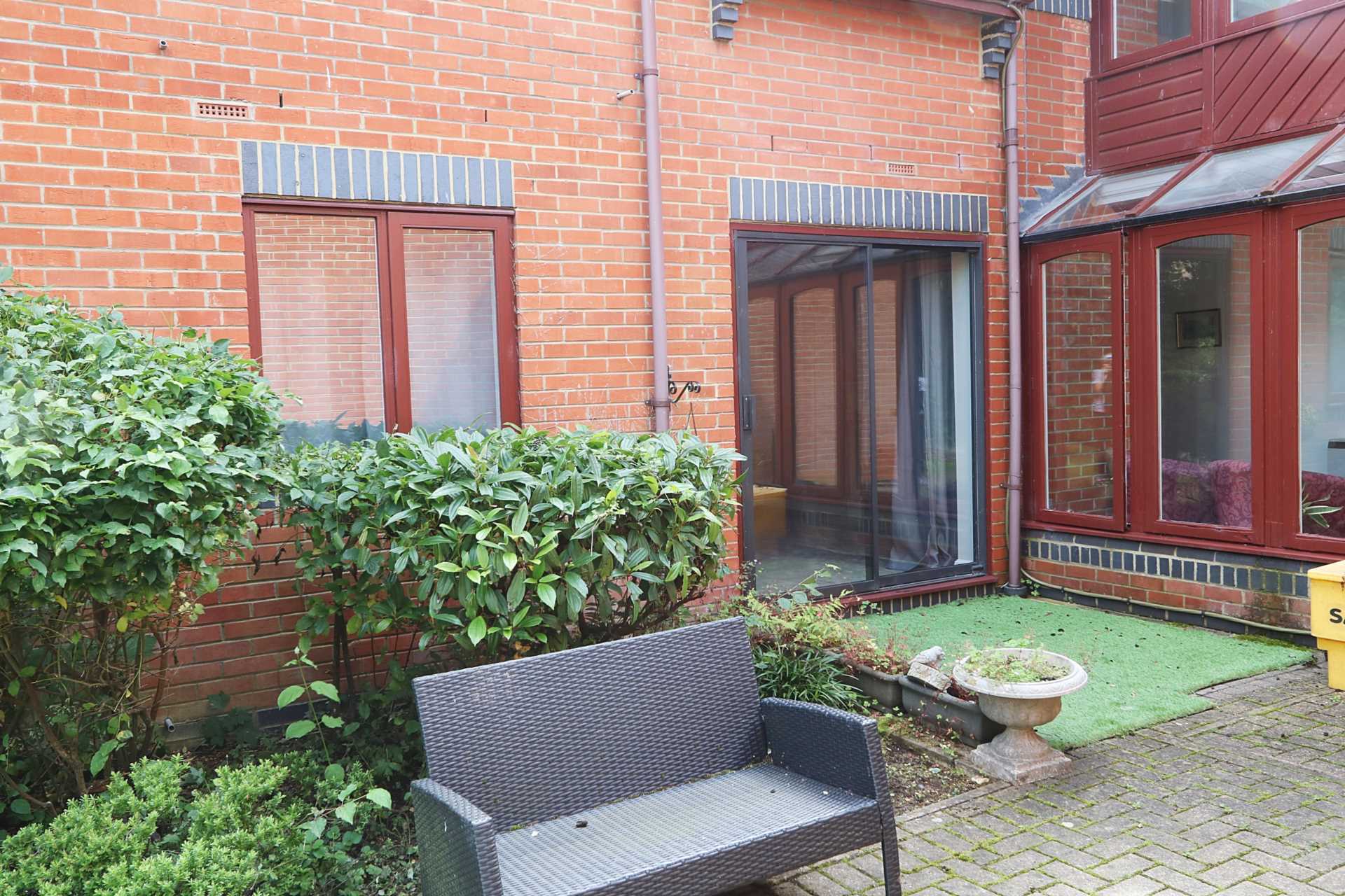 Property To Rent Coach House Court, Pangbourne Dudley Singleton and