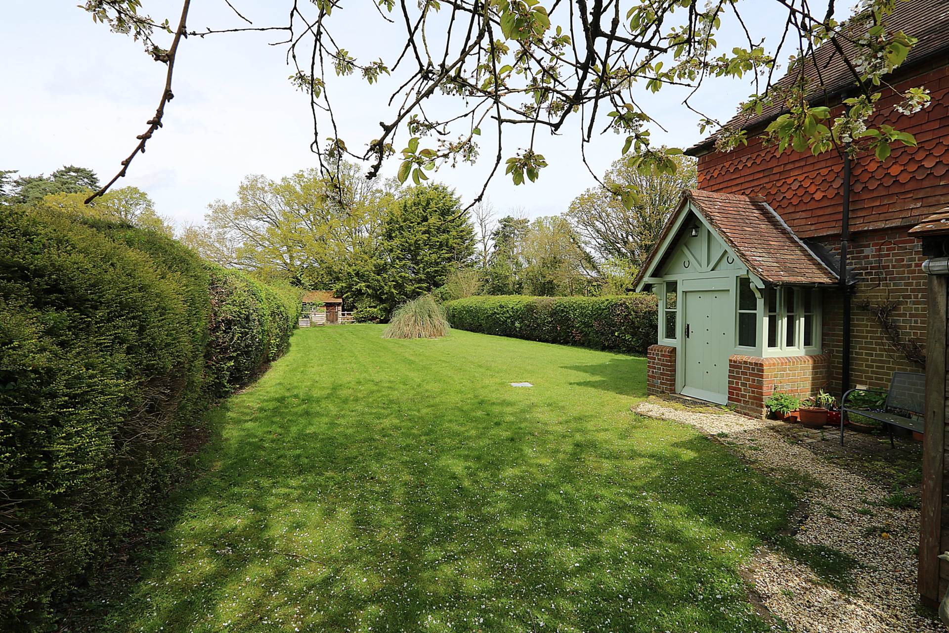 Buckhold, edge of Pangbourne, Berkshire, Image 10