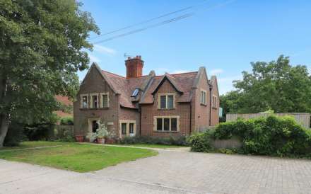 6 Bedroom Detached, Maidenhatch, Pangbourne