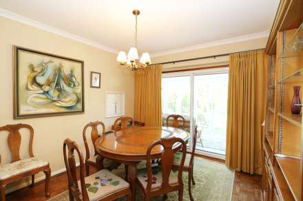 St James Close, Pangbourne - Chain free, Image 5