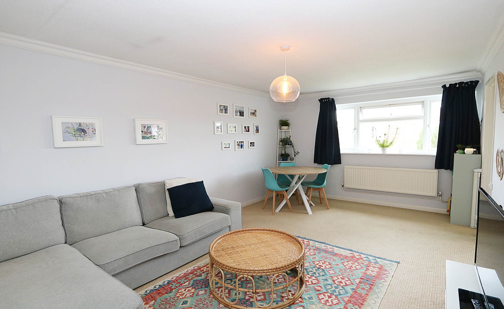 Pangbourne - Walk to station and shops. Excellent 1st home or investment/ letting property, Image 4