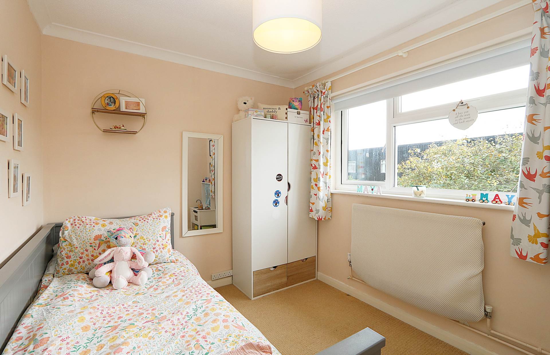 Pangbourne - Walk to station and shops. Excellent 1st home or investment/ letting property, Image 6