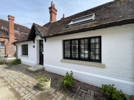 Whitchurch-on-Thames, Image 2