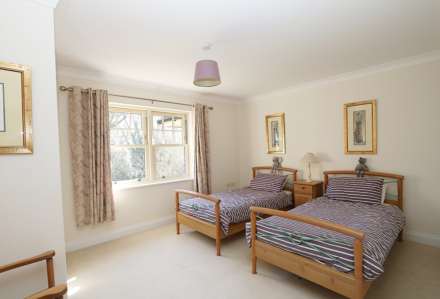 Pangbourne, Berkshire - Set in a beautiful location, Image 23