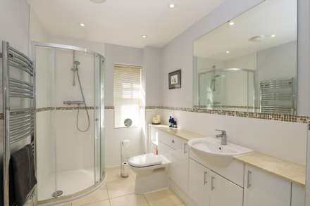 Pangbourne, Berkshire - Set in a beautiful location, Image 25