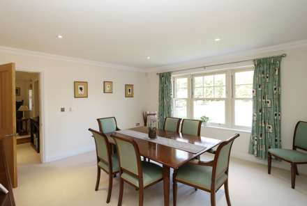 Pangbourne, Berkshire - Set in a beautiful location, Image 7