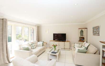 Pangbourne, Berkshire - Set in a beautiful location, Image 9