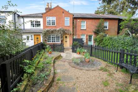 Property For Sale Bridge Cottages, Whitchurch On Thames, Reading