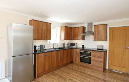 River Gardens, Purley On Thames, Image 4