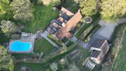 Chapel Row, Bucklebury Common, Berkshire, Image 11