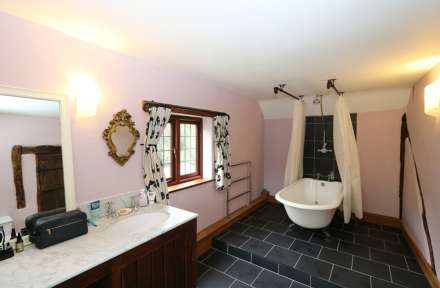Chapel Row, Bucklebury Common, Berkshire, Image 18