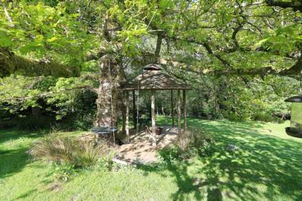 Chapel Row, Bucklebury Common, Berkshire, Image 30