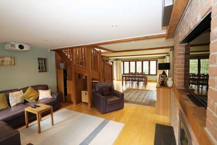 Chapel Row, Bucklebury Common, Berkshire, Image 7