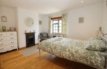 North Street, nr Englefield, Theale, Image 8