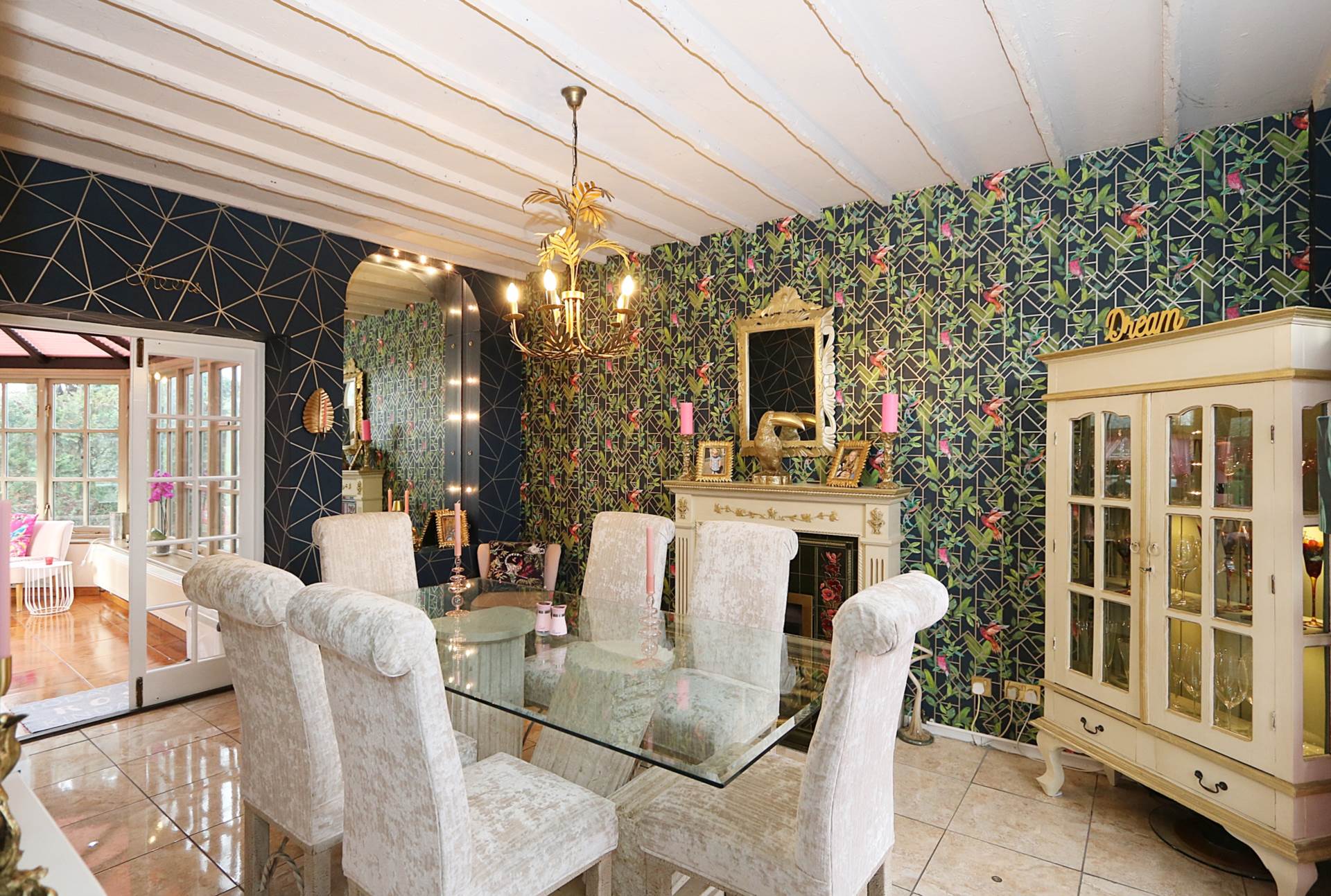 Englefield Road, Theale - Walk to the shops &  train station to London, Image 5