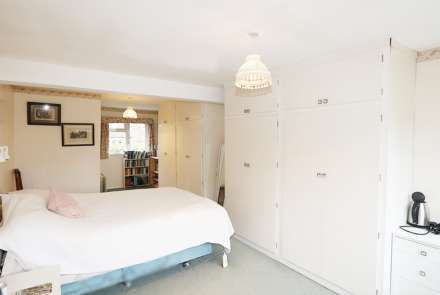 Whitchurch-on-Thames - Walk to Shops & train station, Image 11