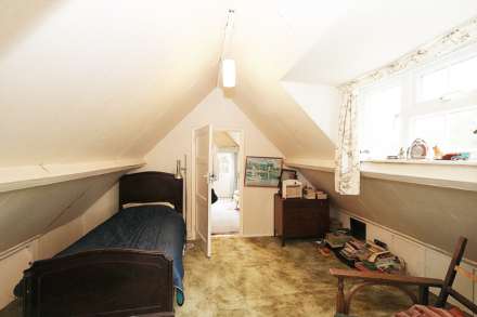 Whitchurch-on-Thames - Walk to Shops & train station, Image 13