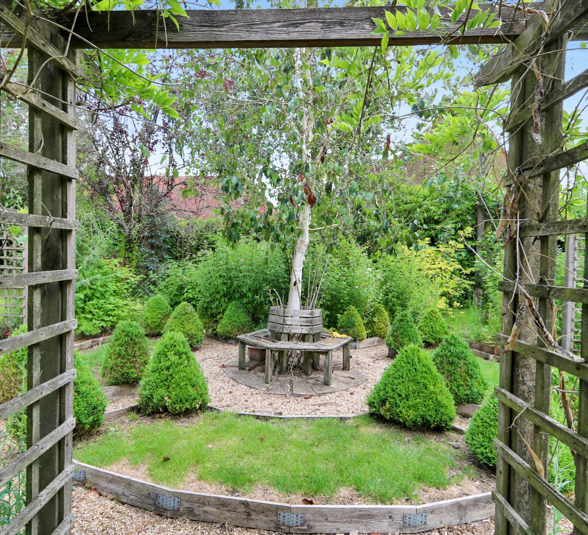 Woolhampton, Berkshire, Image 16