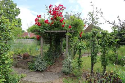 Woolhampton, Berkshire, Image 17