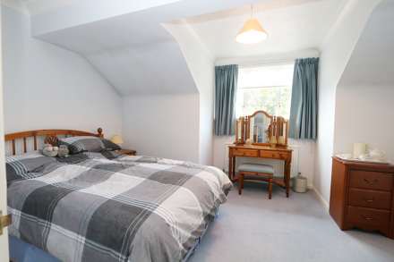 Woolhampton, Berkshire, Image 9