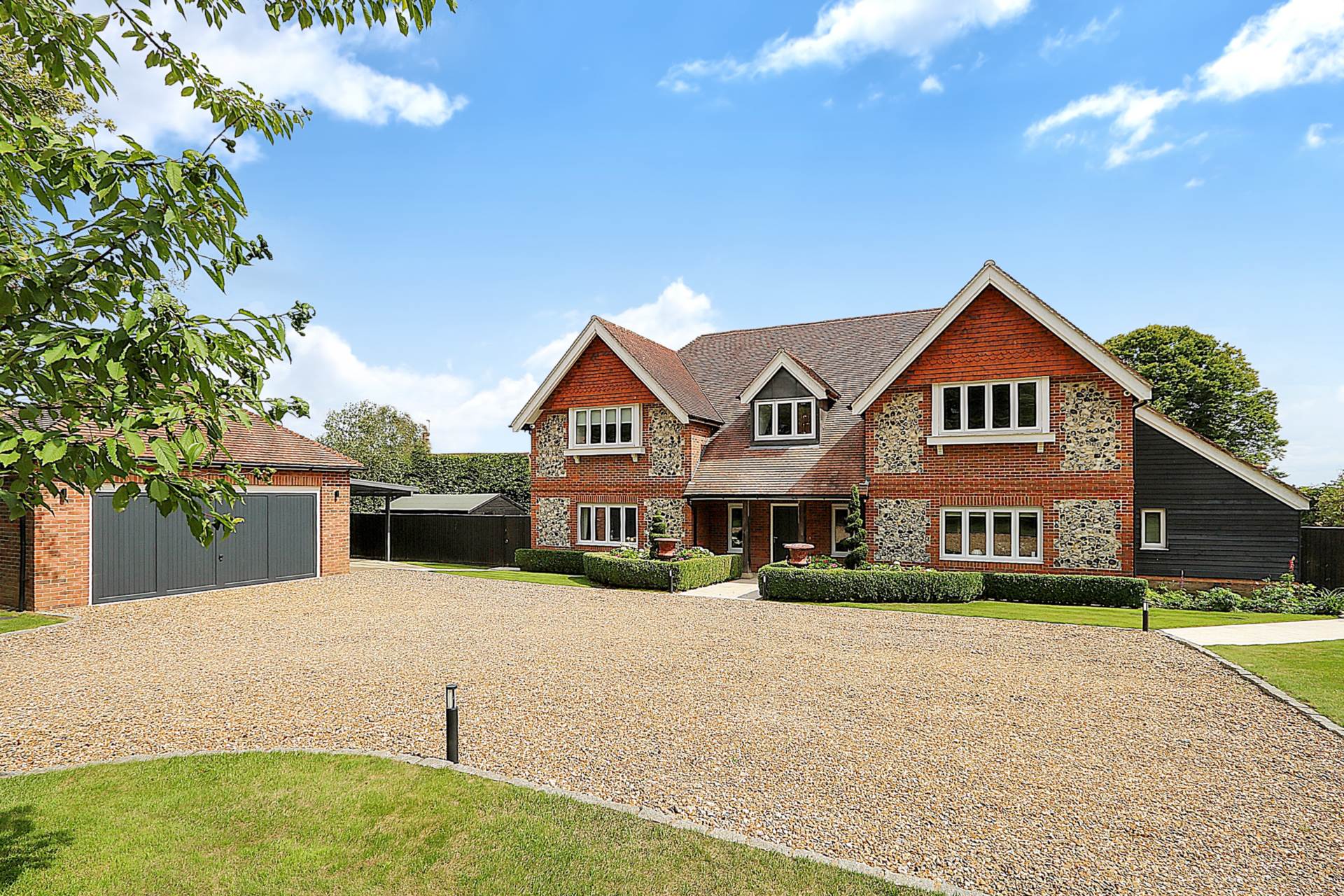 PRIME LOCATION - Bethesda Street, Upper Basildon, Image 1