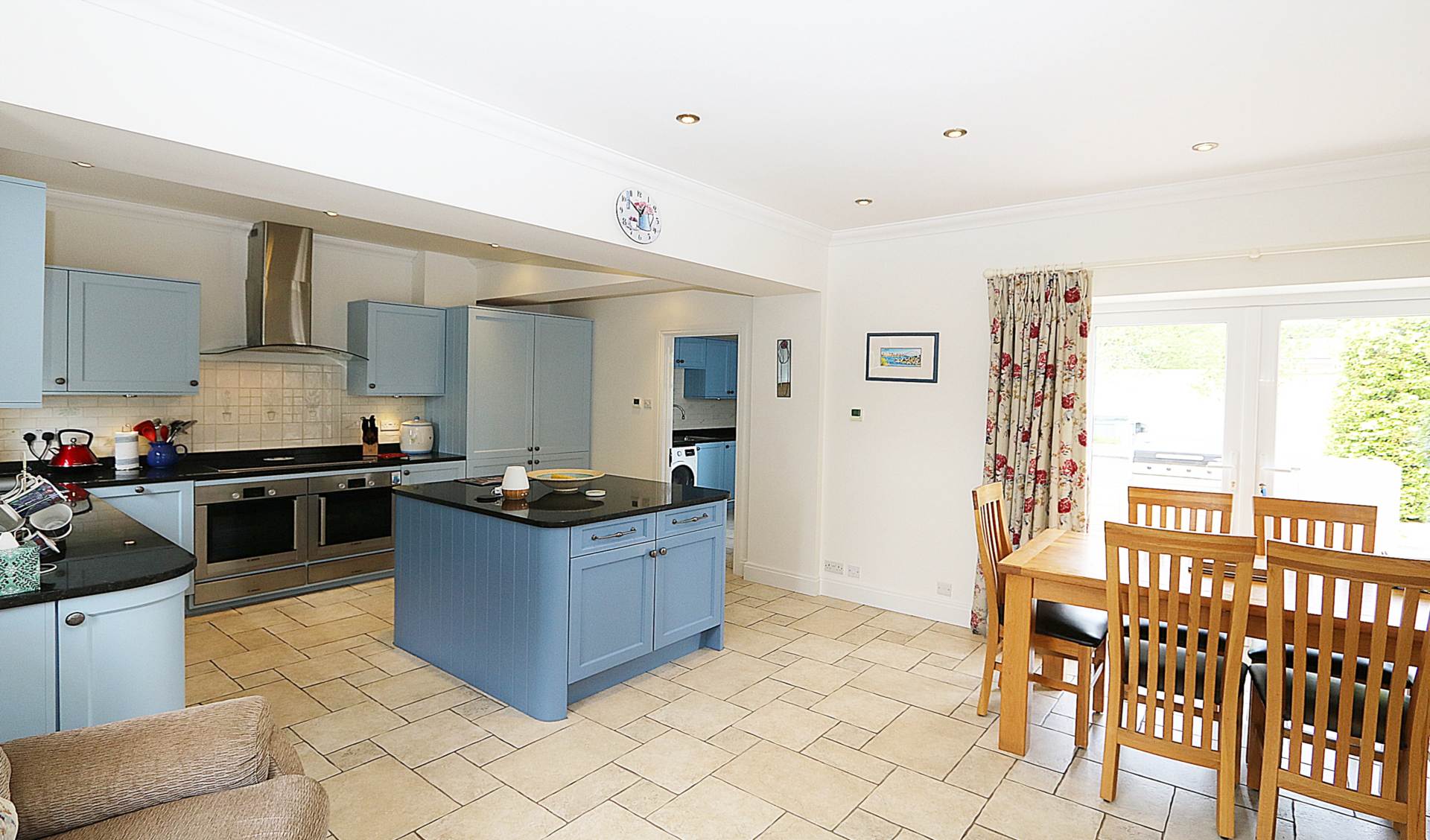 Waylands Close, Bradfield, Image 2