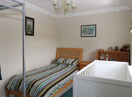 Waylands Close, Bradfield, Image 13