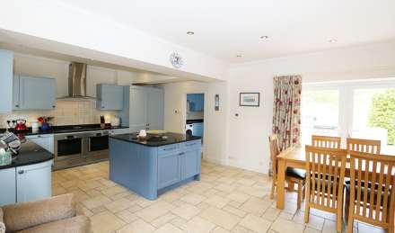 Waylands Close, Bradfield, Image 2