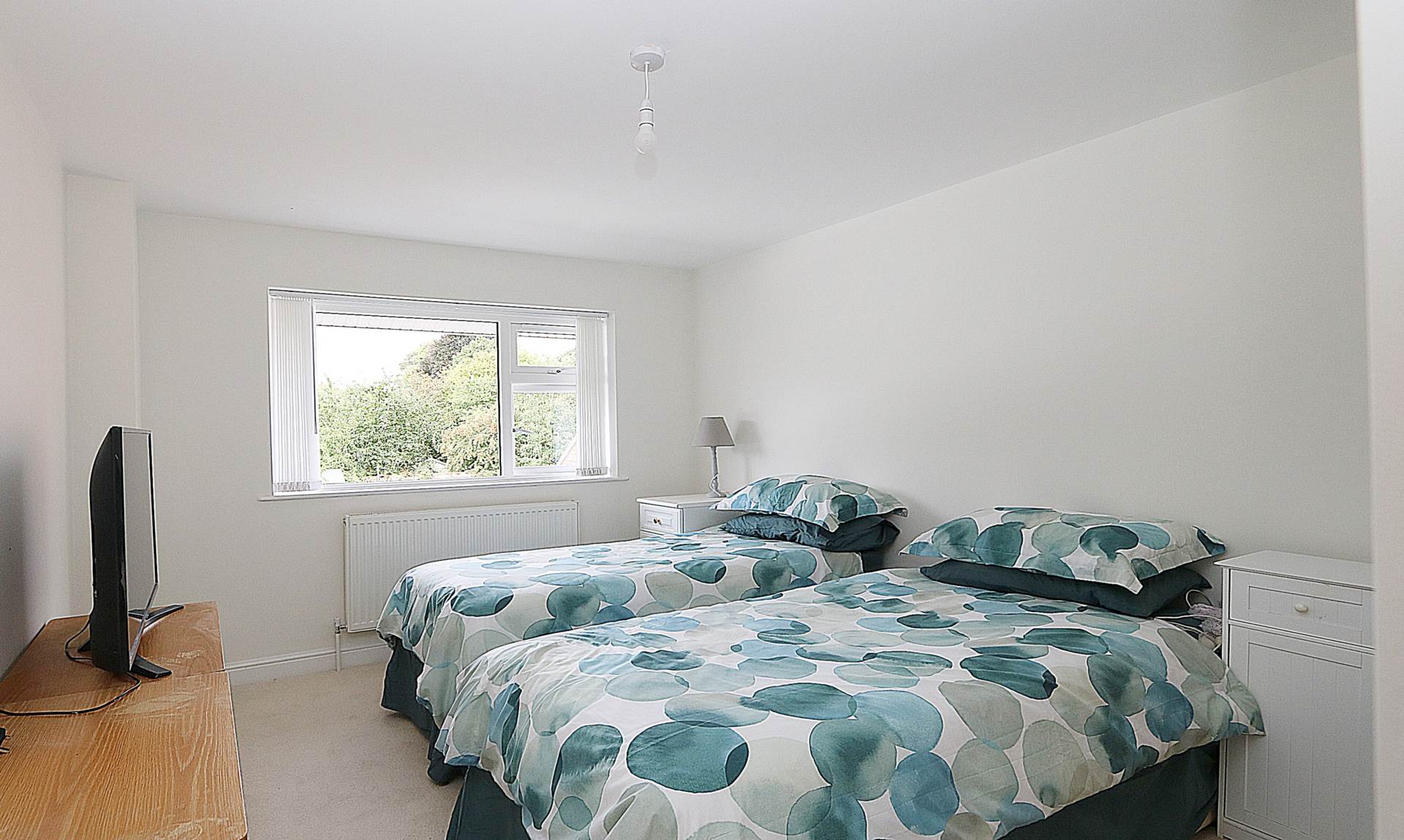 Chalmore Gardens, Wallingford - River frontage/ mooring. Walk to the market town shops, amenities, pubs, restaurants, Image 12