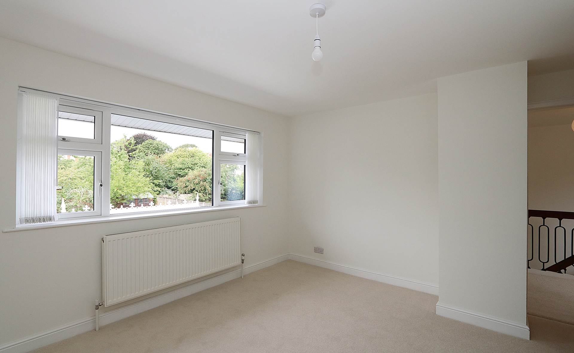 Chalmore Gardens, Wallingford - River frontage/ mooring. Walk to the market town shops, amenities, pubs, restaurants, Image 16