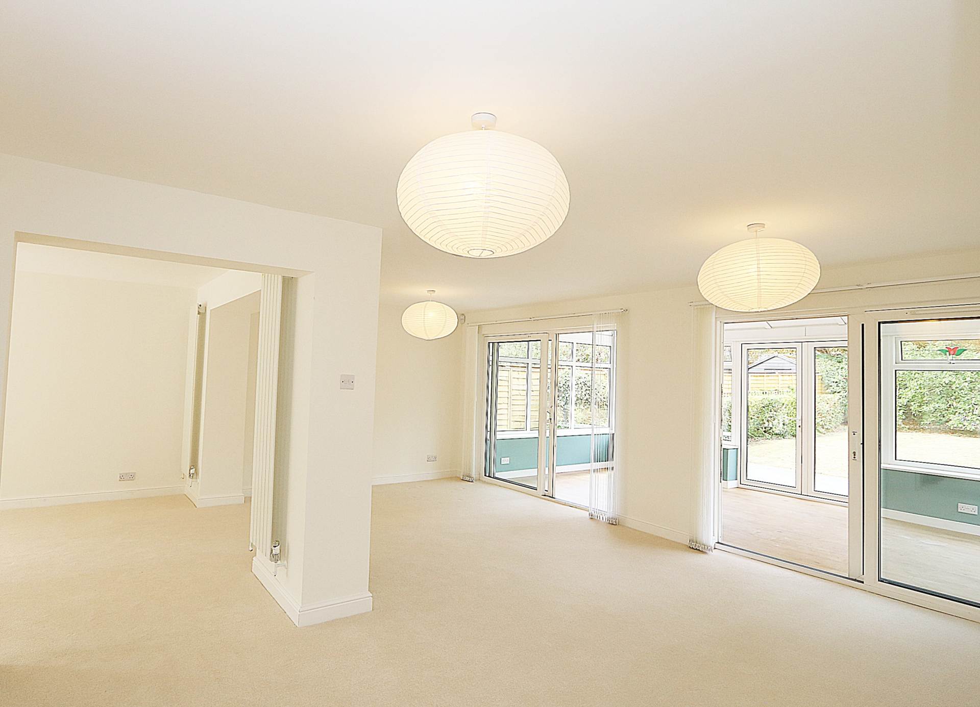 Chalmore Gardens, Wallingford - River frontage/ mooring. Walk to the market town shops, amenities, pubs, restaurants, Image 4