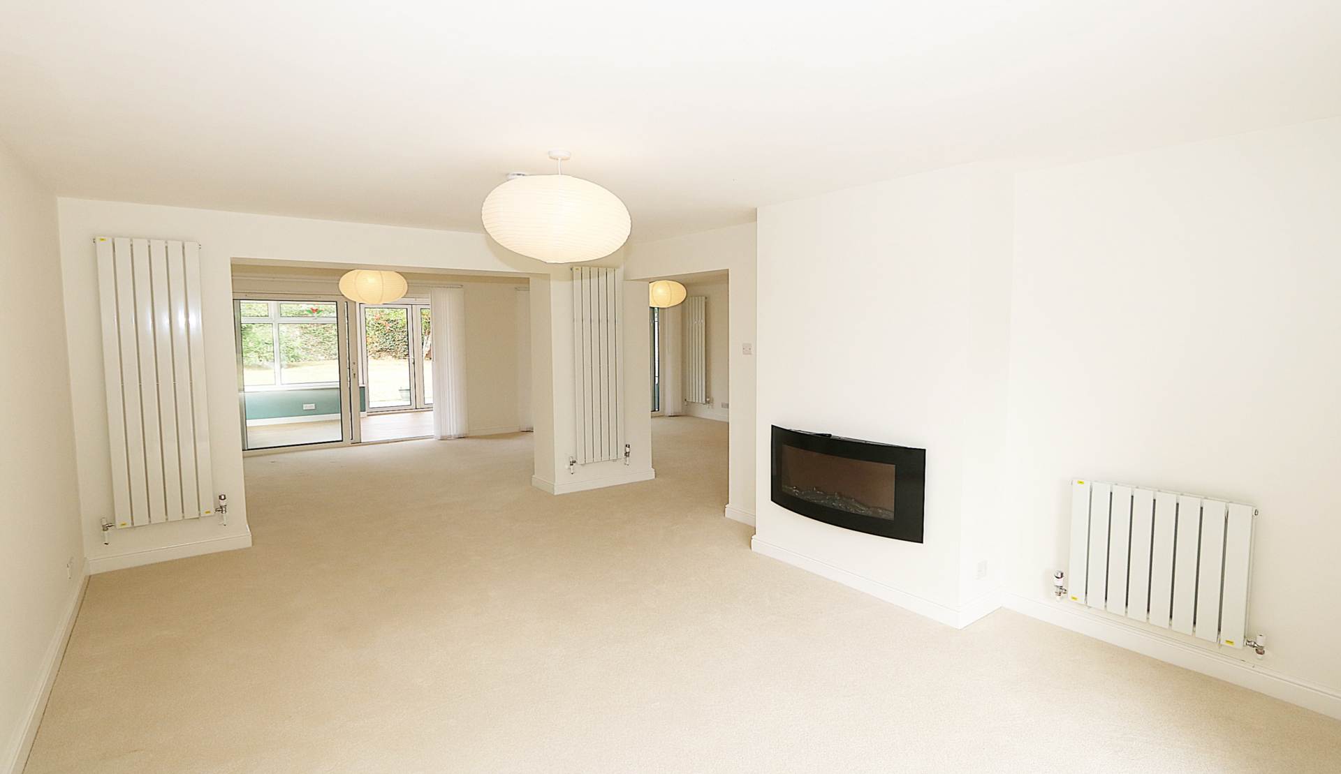 Chalmore Gardens, Wallingford - River frontage/ mooring. Walk to the market town shops, amenities, pubs, restaurants, Image 7