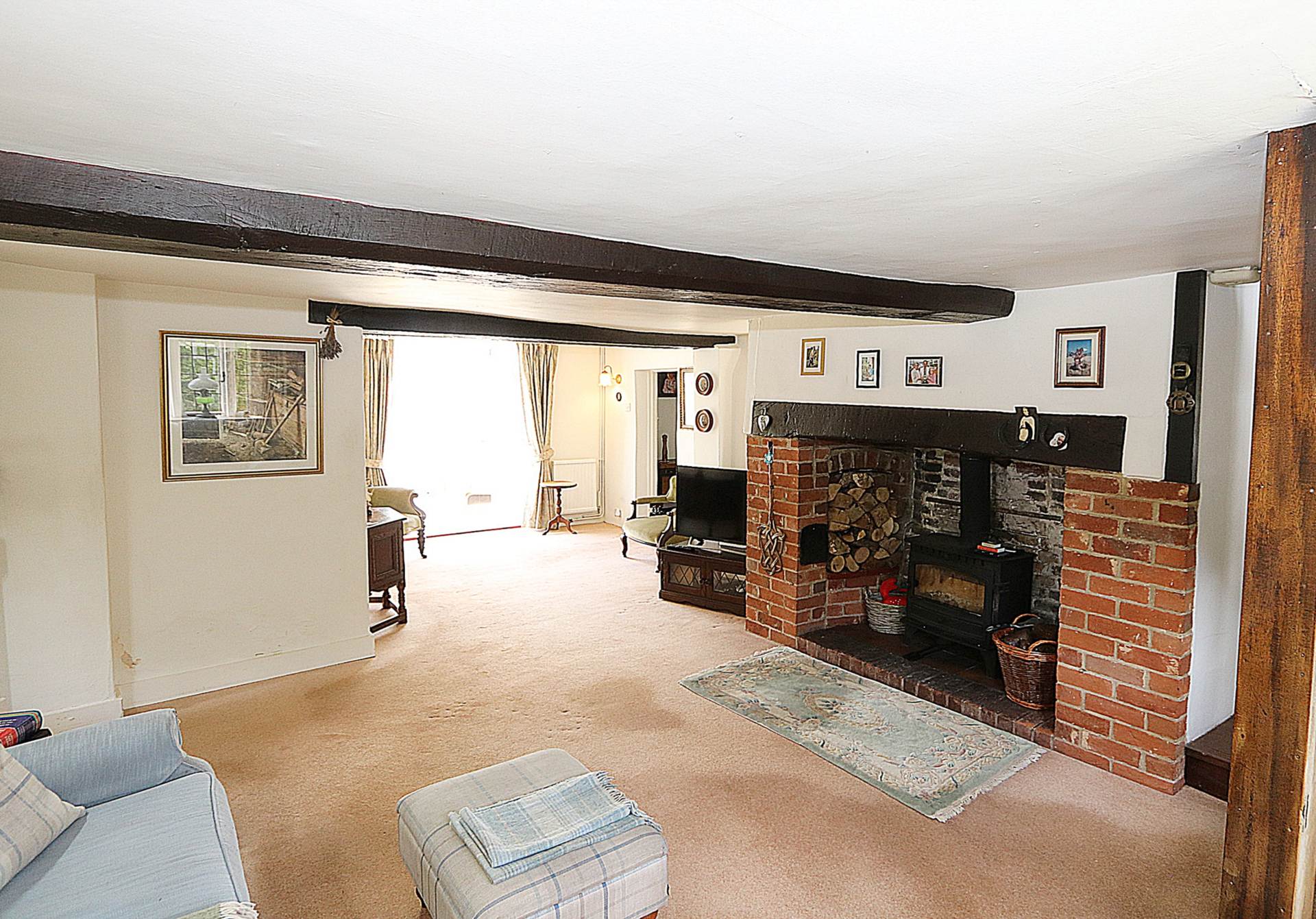 Sulham, edge of Pangbourne - 4 bed period house with 29 acres, Image 5