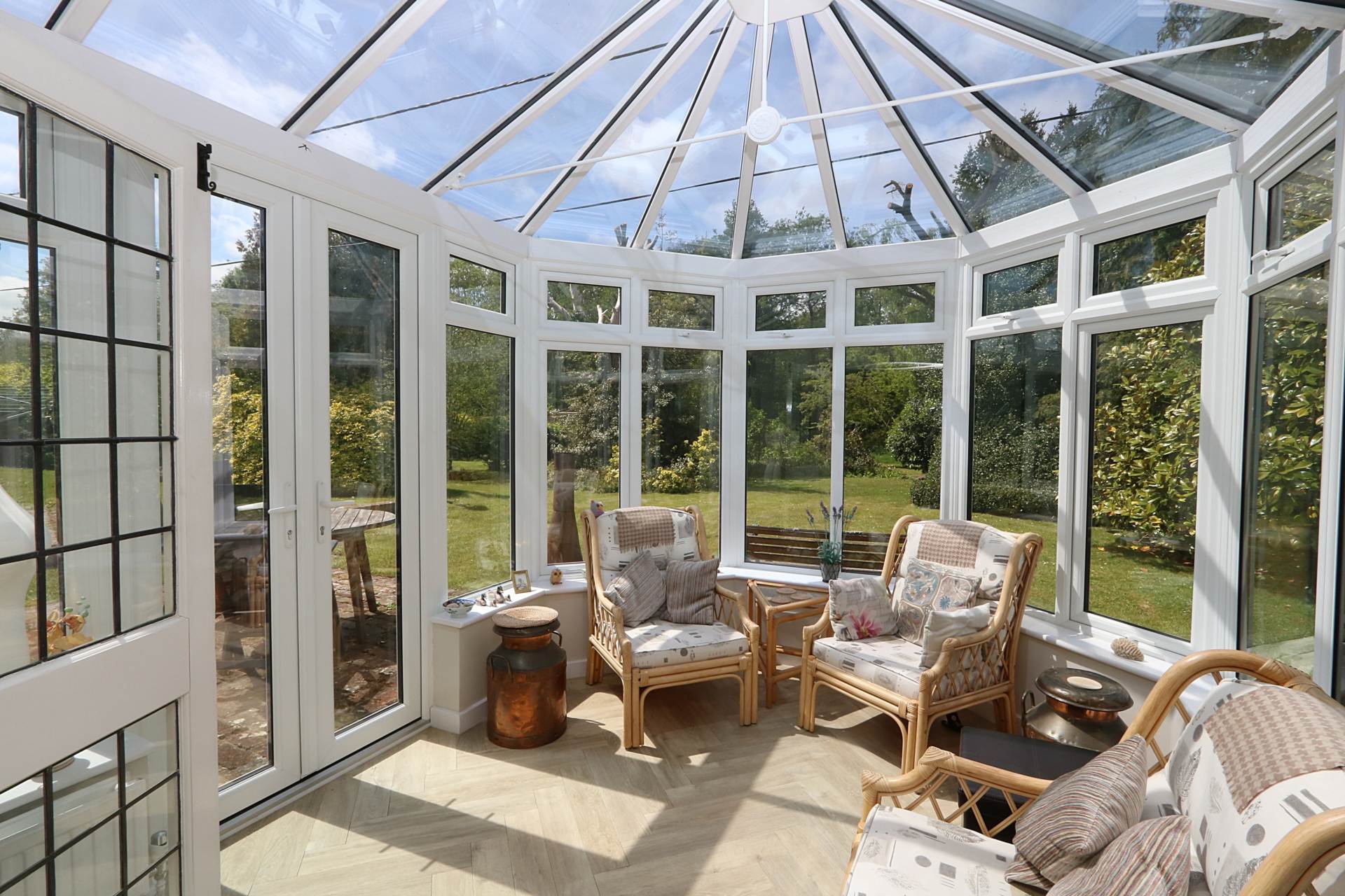Sulham, edge of Pangbourne - 4 bed period house with 29 acres, Image 7