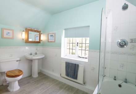 Sulham, edge of Pangbourne - 4 bed period house with 29 acres, Image 16