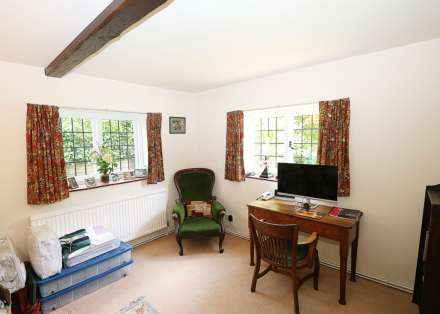 Sulham, edge of Pangbourne - 4 bed period house with 29 acres, Image 9
