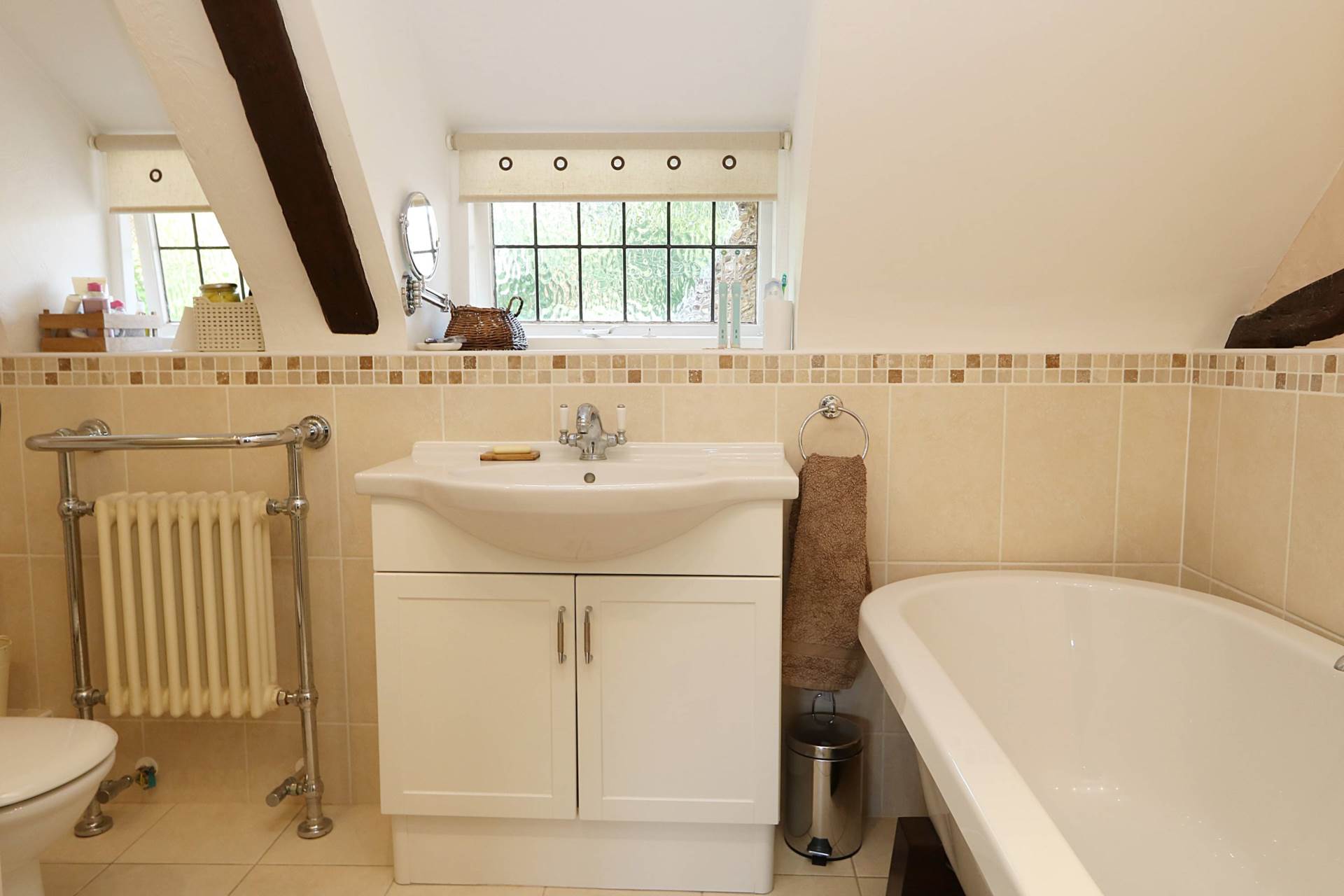 Cock Lane, Bradfield. Delightful cottage in excellent order, Image 16