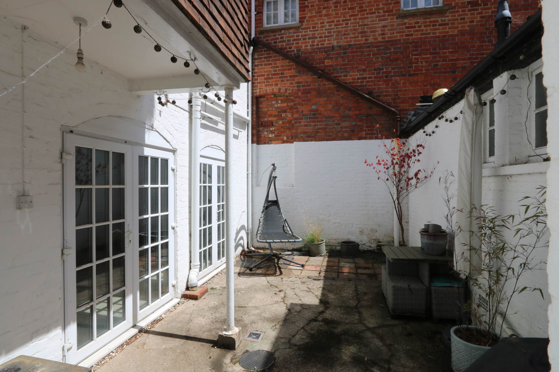 Whitchurch On Thames - walk to Pangbourne train station & shops, Image 3