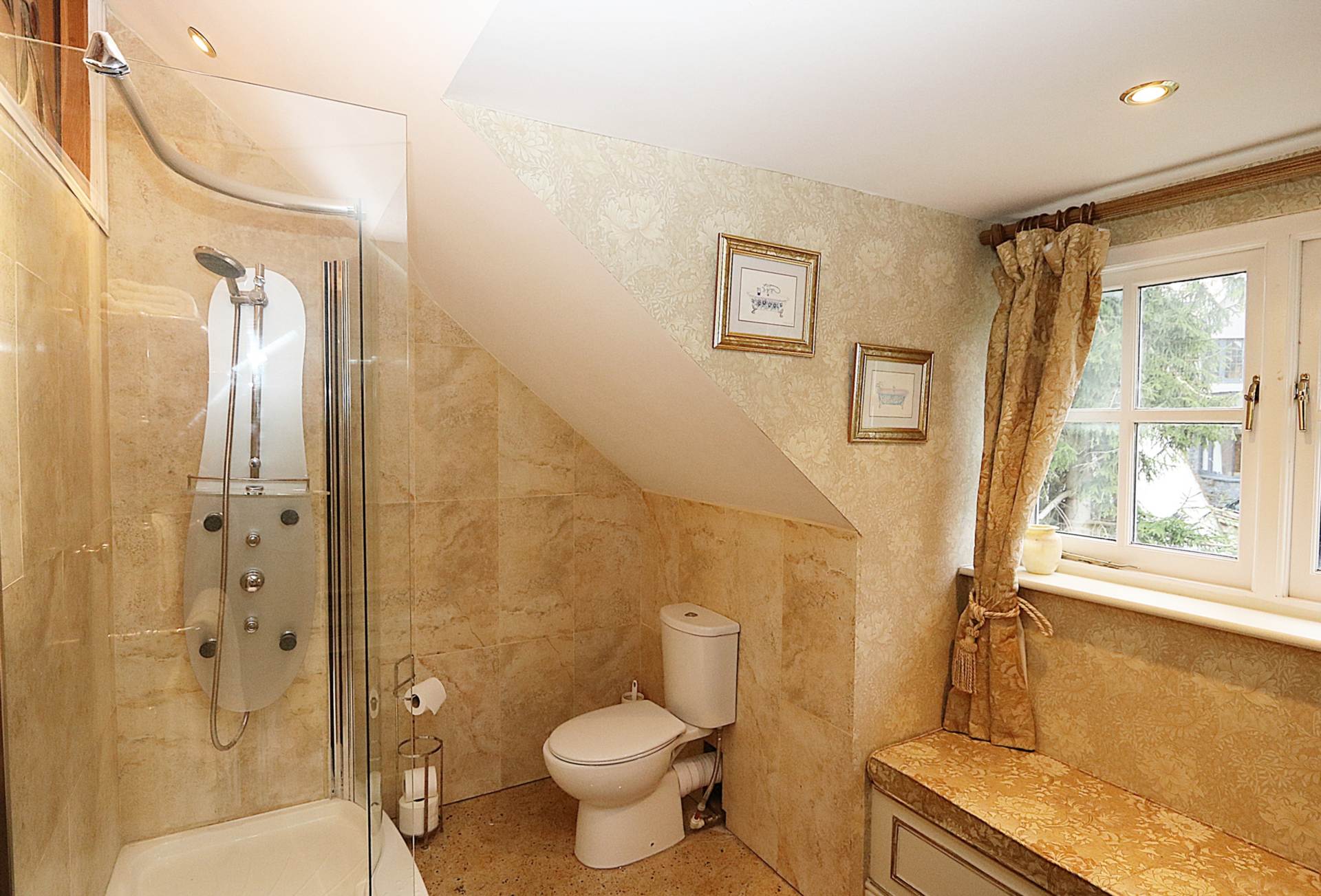 Riverview Road, Pangbourne - Walk to shops & train station, Image 31