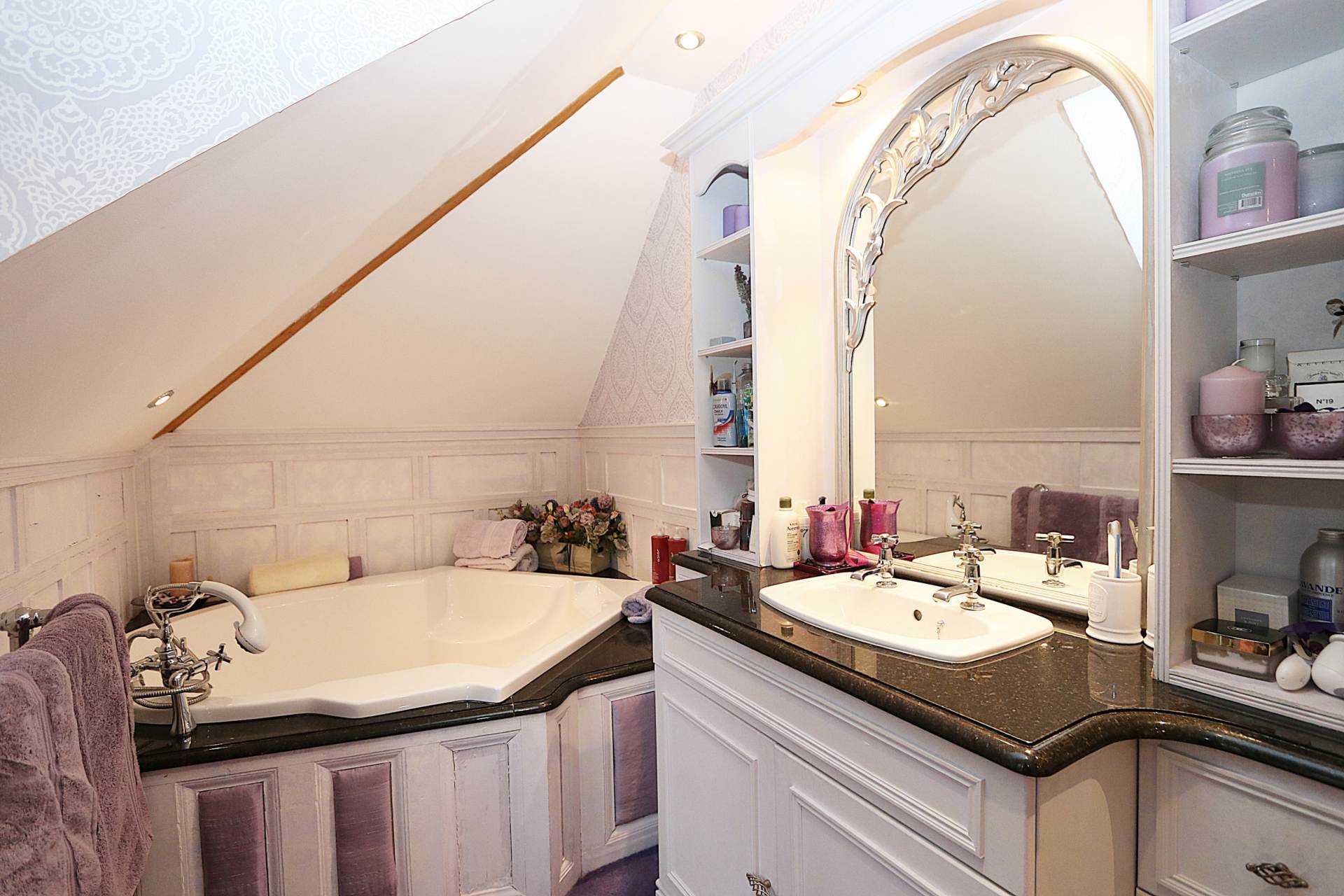 Riverview Road, Pangbourne - Walk to shops & train station, Image 32