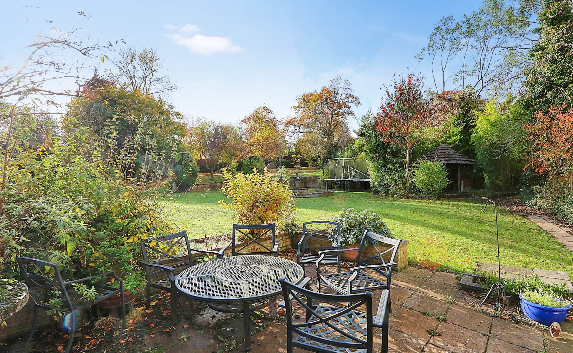 Riverview Road, Pangbourne - Walk to shops & train station, Image 35