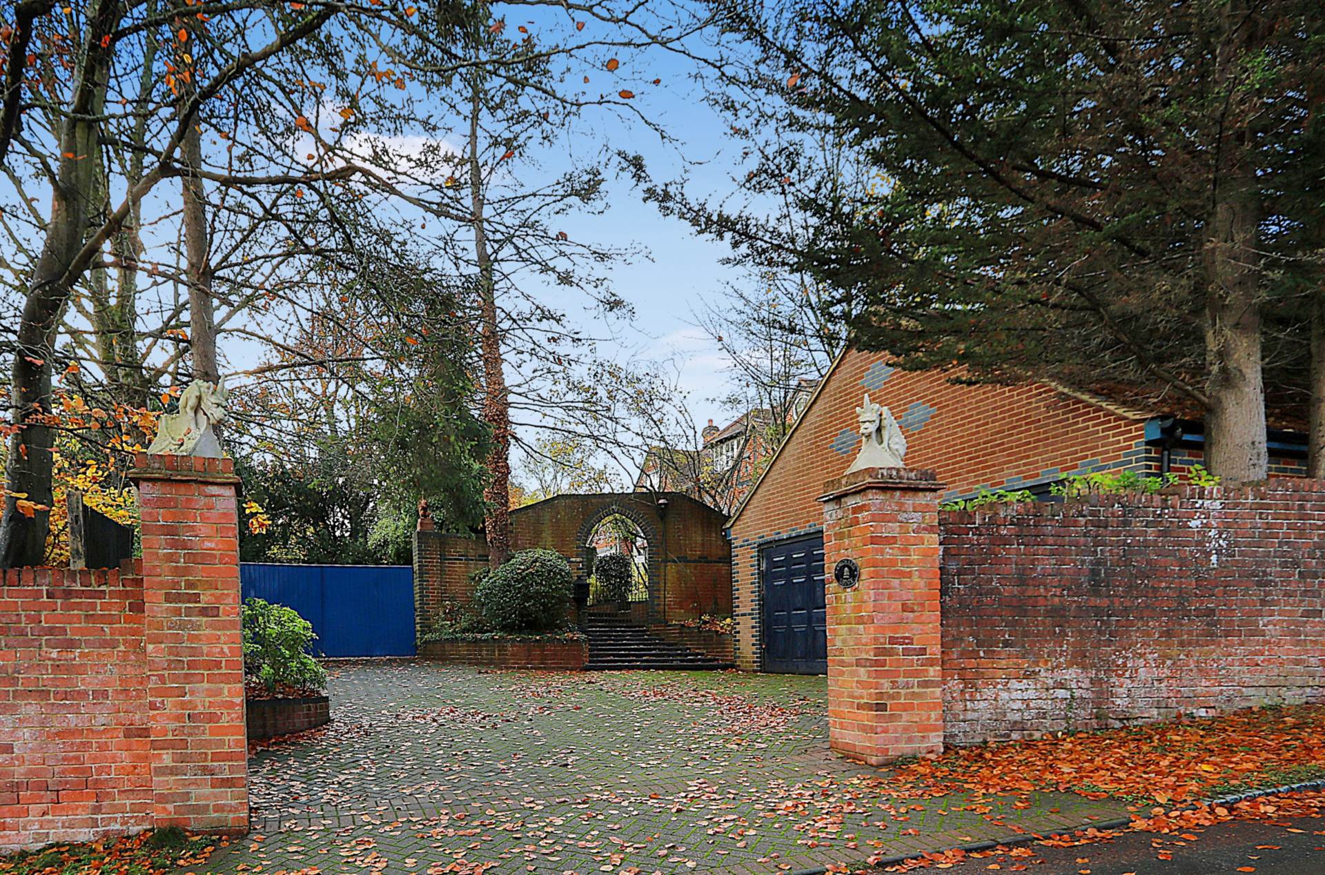 Riverview Road, Pangbourne - Walk to shops & train station, Image 38