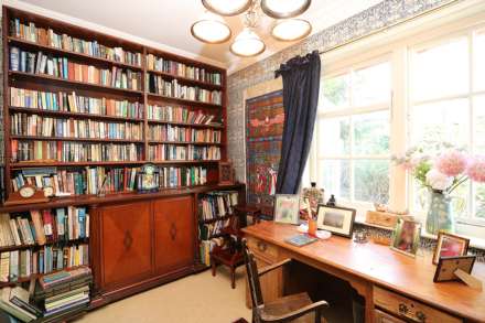 Riverview Road, Pangbourne - Walk to shops & train station, Image 10