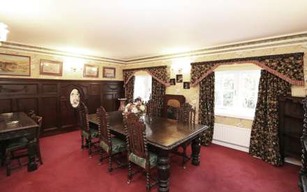 Riverview Road, Pangbourne - Walk to shops & train station, Image 17