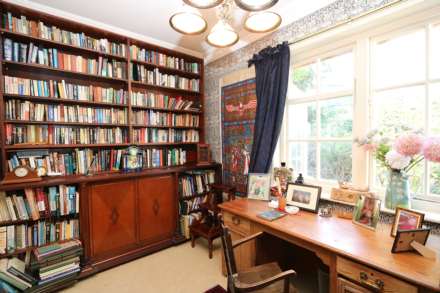 Riverview Road, Pangbourne - Walk to shops & train station, Image 18