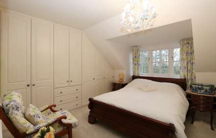 Riverview Road, Pangbourne - Walk to shops & train station, Image 25