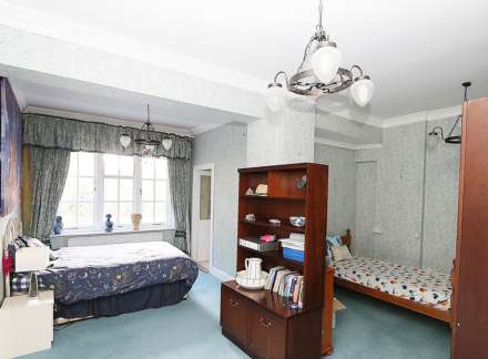 Riverview Road, Pangbourne - Walk to shops & train station, Image 28